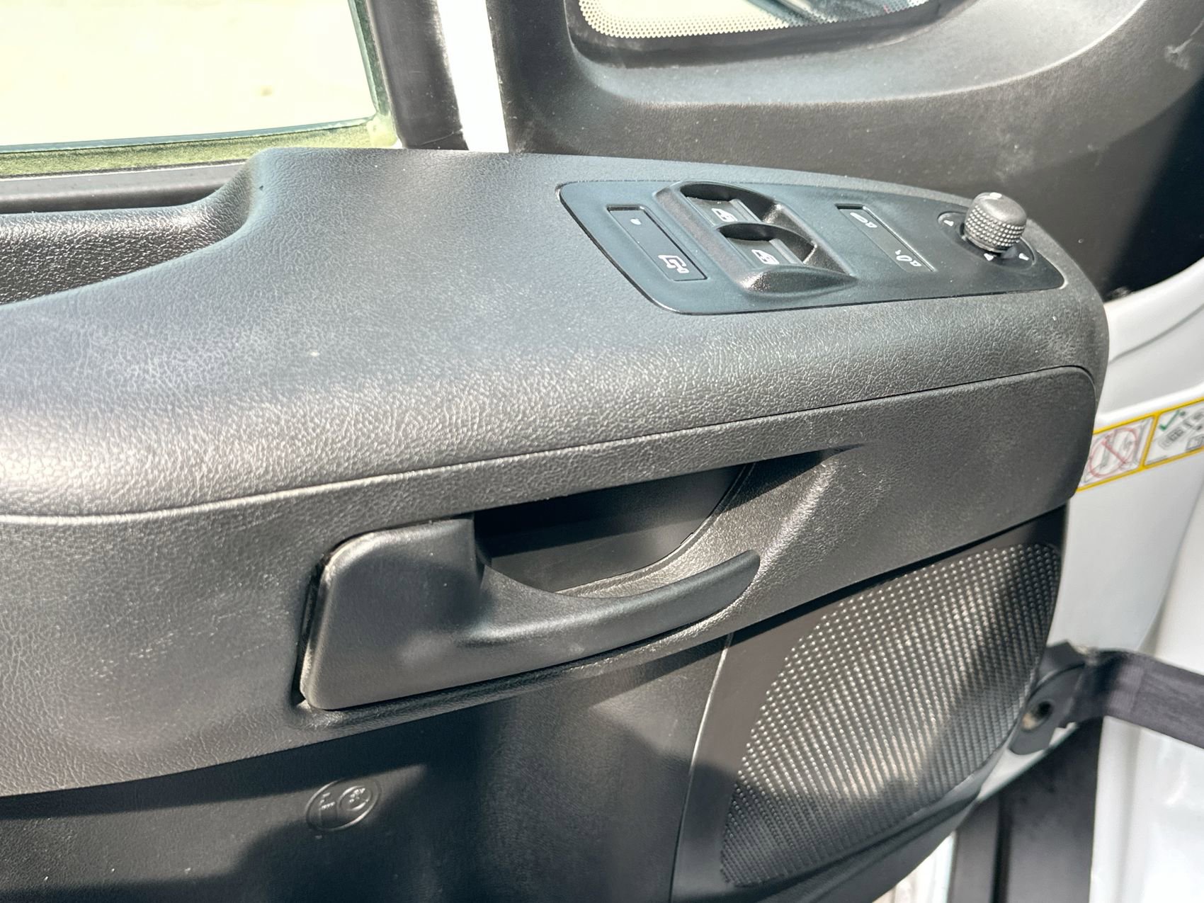 Used 2025 RAM ProMaster 2500 w/ Convenience Group FWD image 12