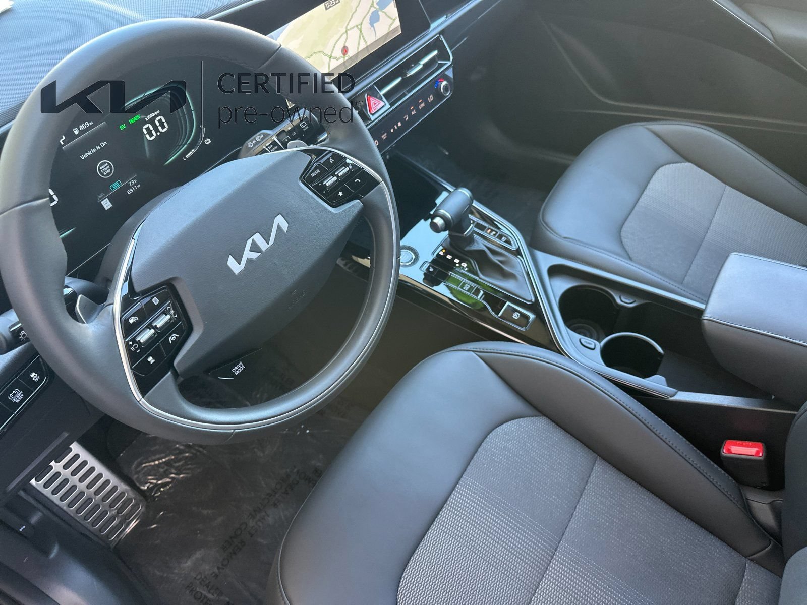 Certified 2025 Kia Niro EX Touring FWD image 11