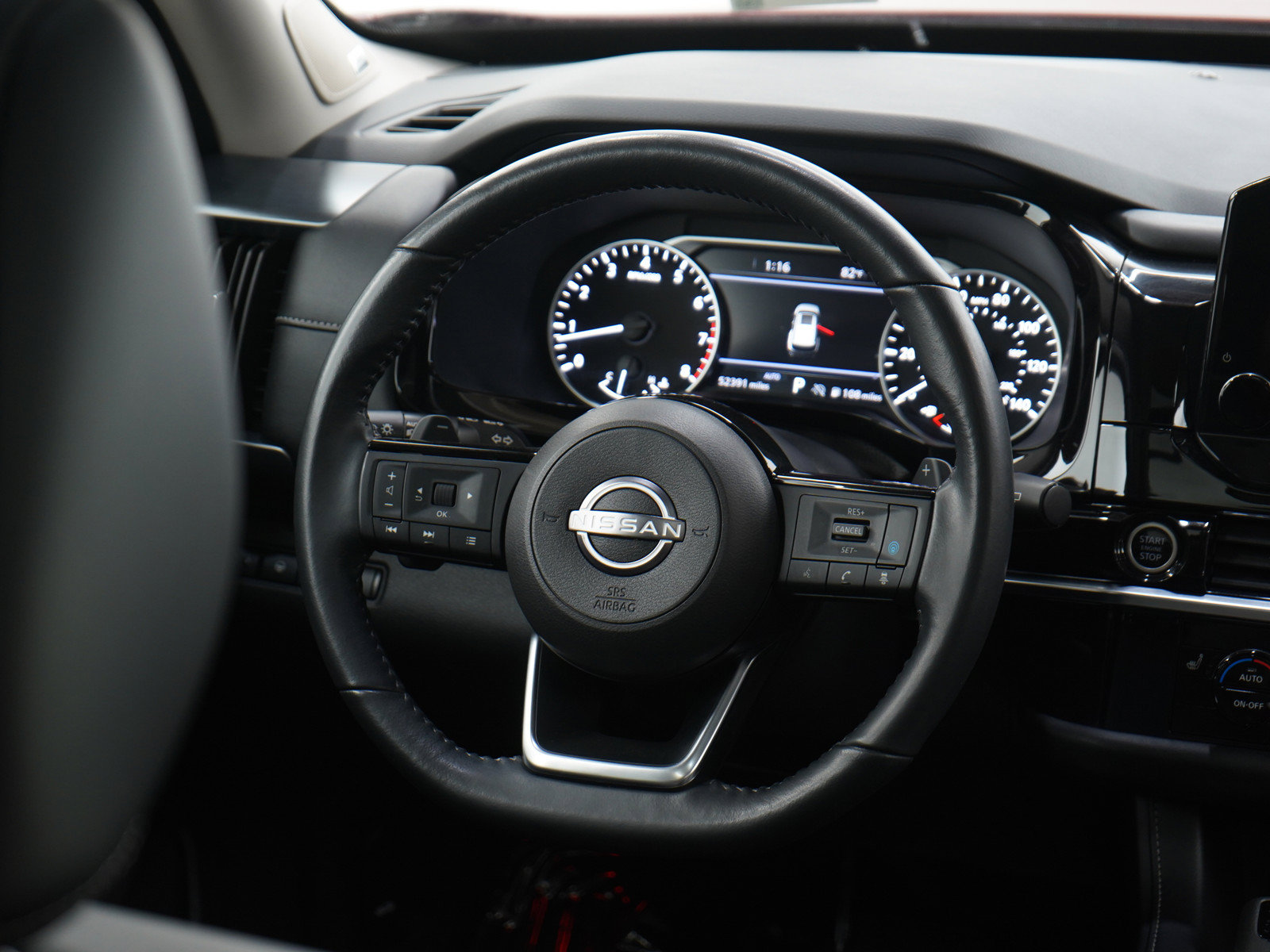 Used 2023 Nissan Pathfinder SL w/ SL Premium Package AWD/4WD image 17