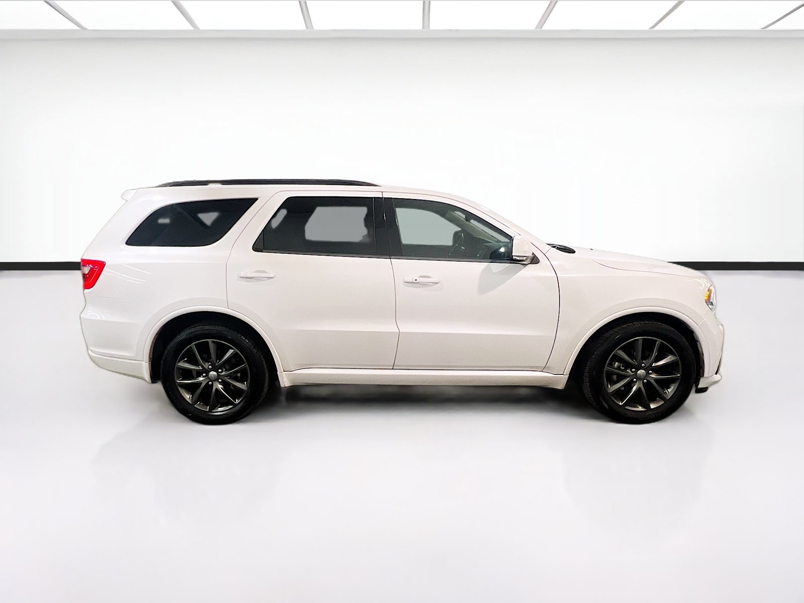 Used 2018 Dodge Durango GT w/ Technology Group RWD image 25