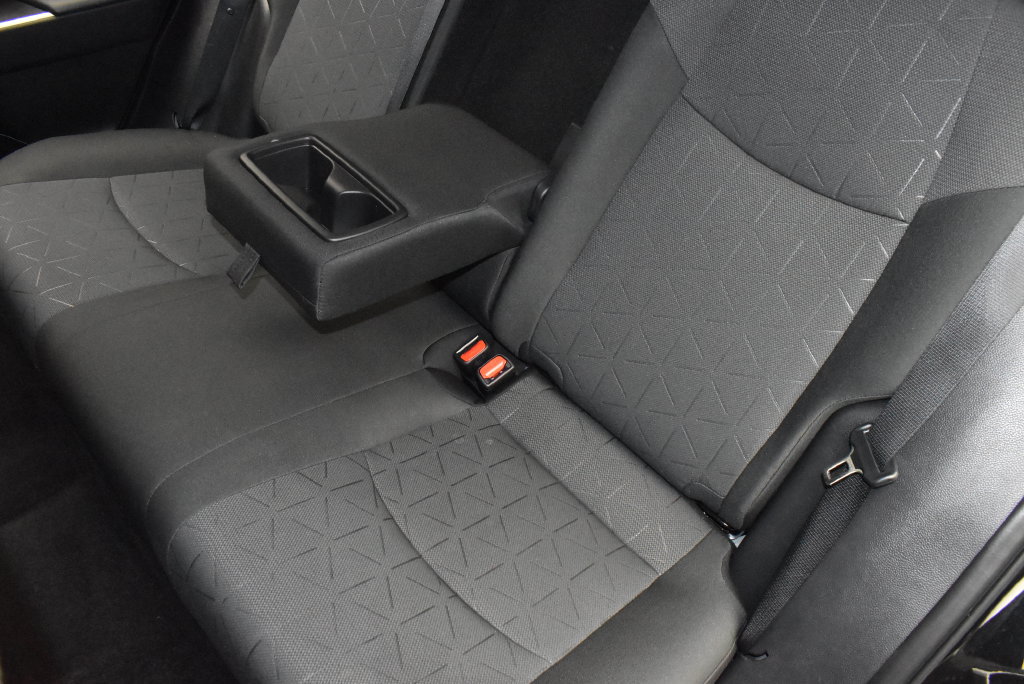 Used 2025 Toyota RAV4 XLE AWD/4WD image 34