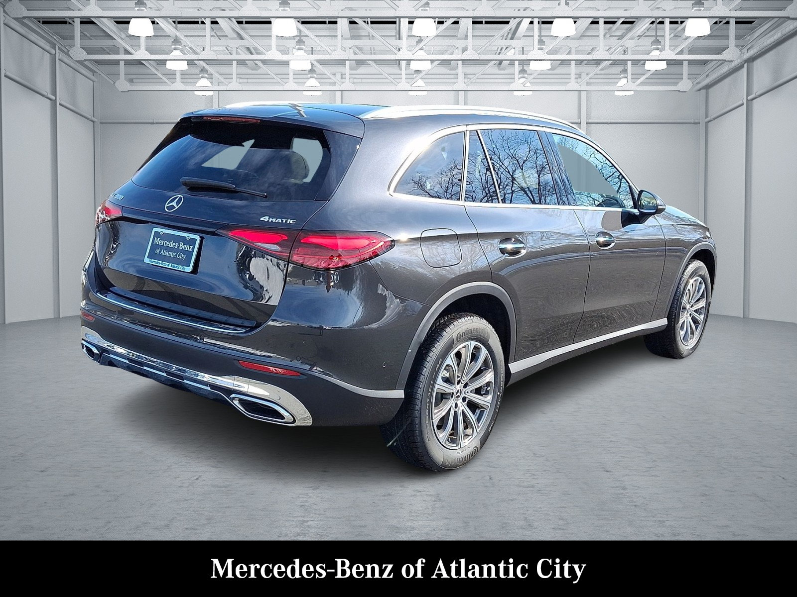 Used 2026 Mercedes-Benz GLC 300 4MATIC image 4