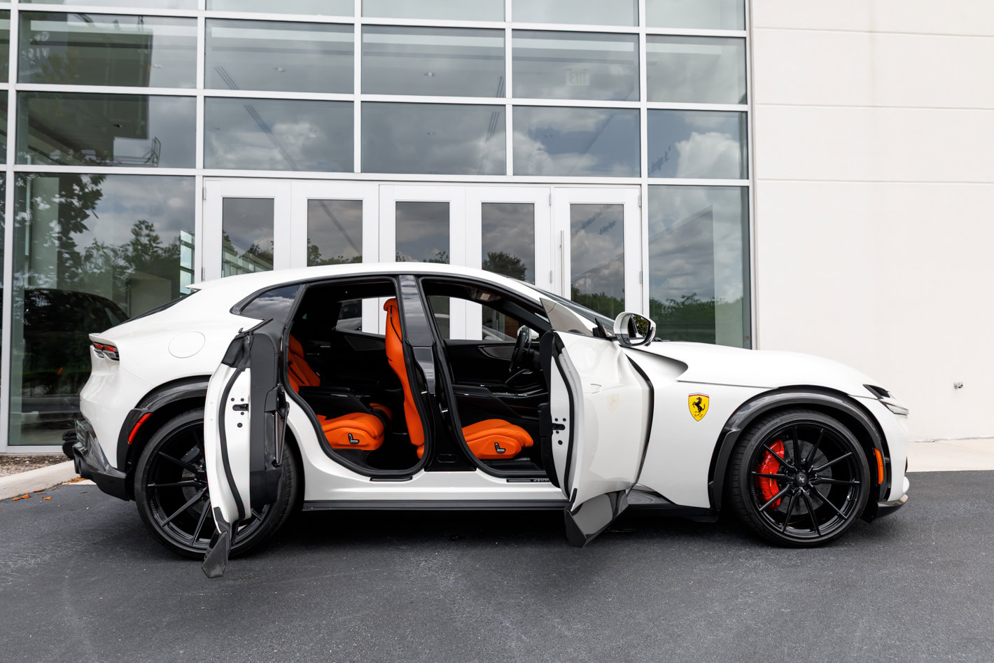 Used 2025 Ferrari Purosangue AWD/4WD image 24