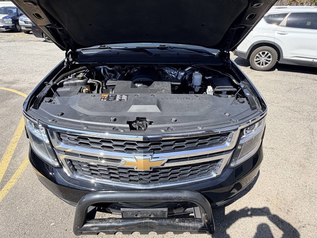 Used 2016 Chevrolet Suburban LT AWD/4WD image 40