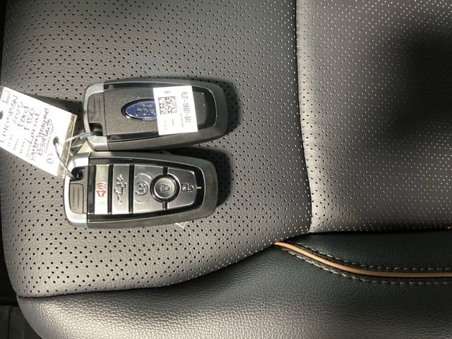 New 2025 Ford F150 Lariat w/ Equipment Group 501A Mid image 30