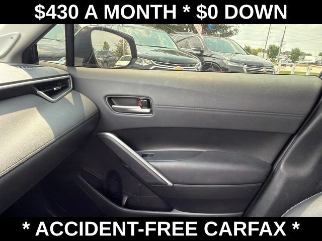 Used 2023 Toyota Corolla Cross XLE w/ Convenience Package AWD/4WD image 29