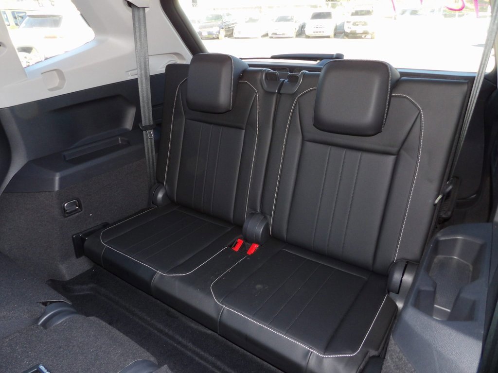 Used 2022 Volkswagen Tiguan SE image 5