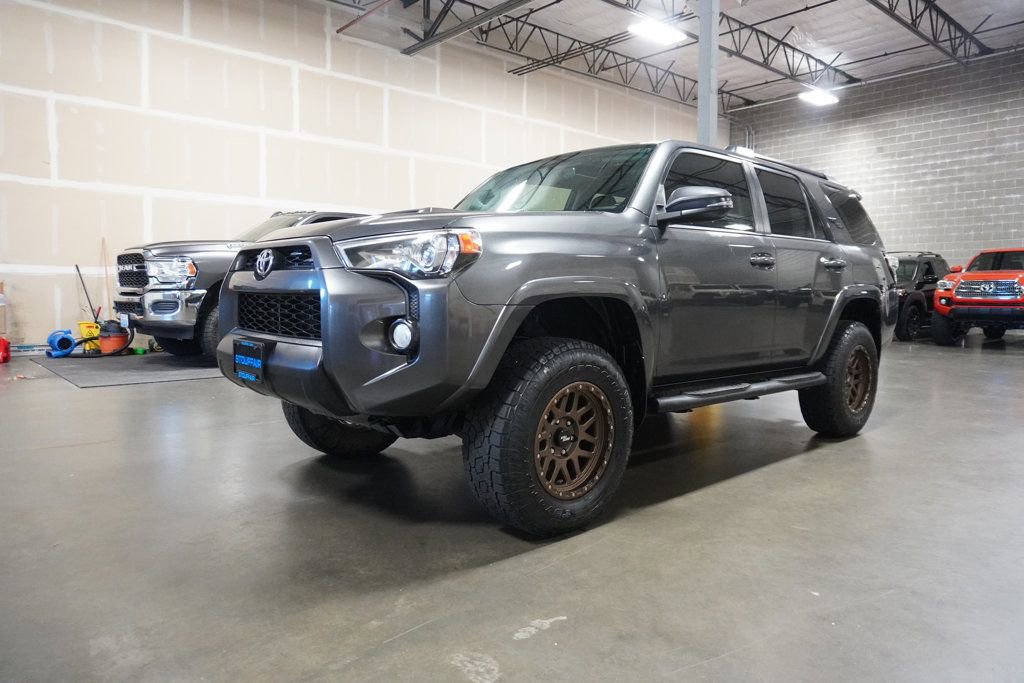 Used 2019 Toyota 4Runner TRD Off-Road Premium image 2