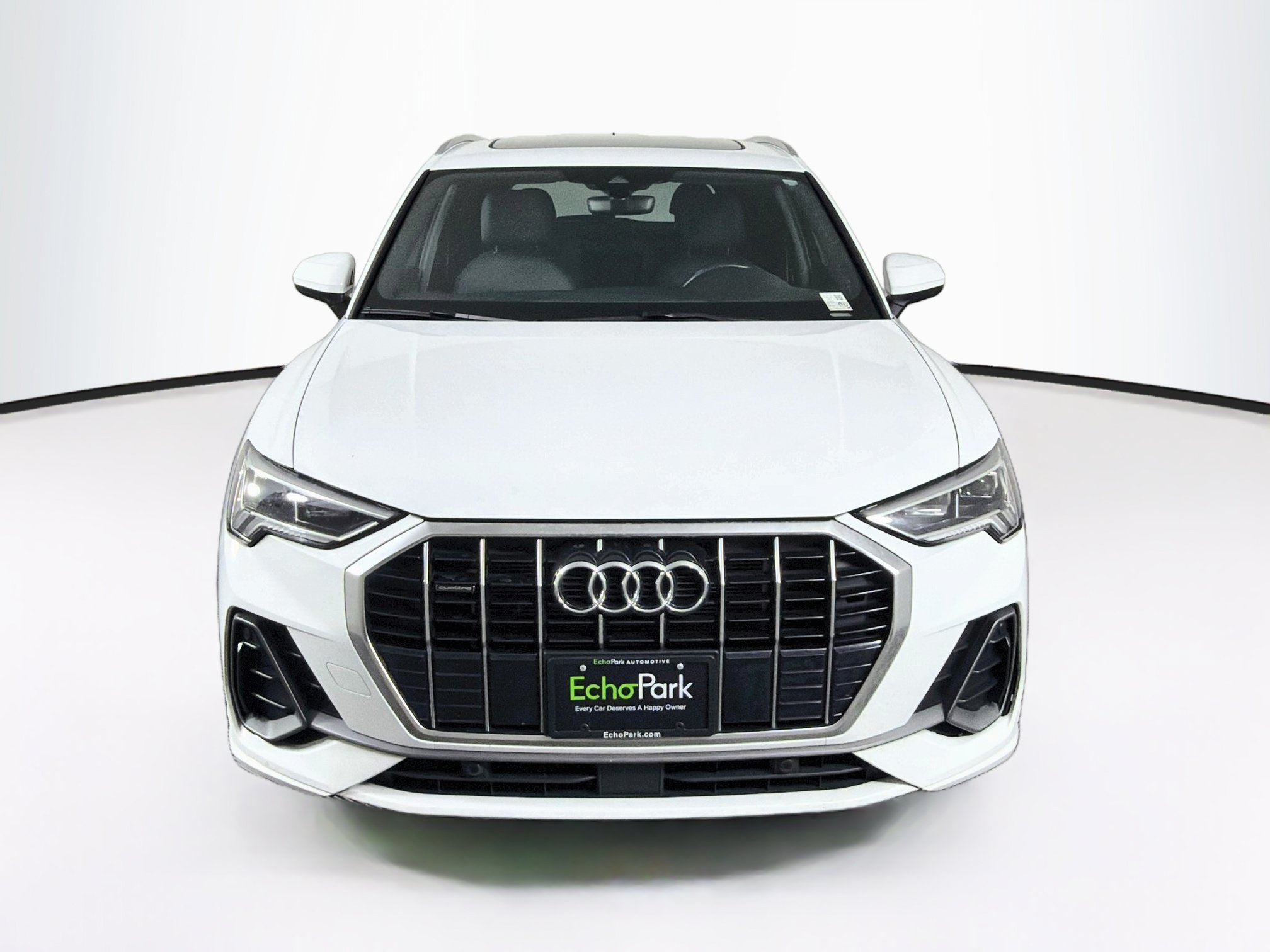 Used 2025 Audi Q3 2.0T Premium AWD/4WD image 2