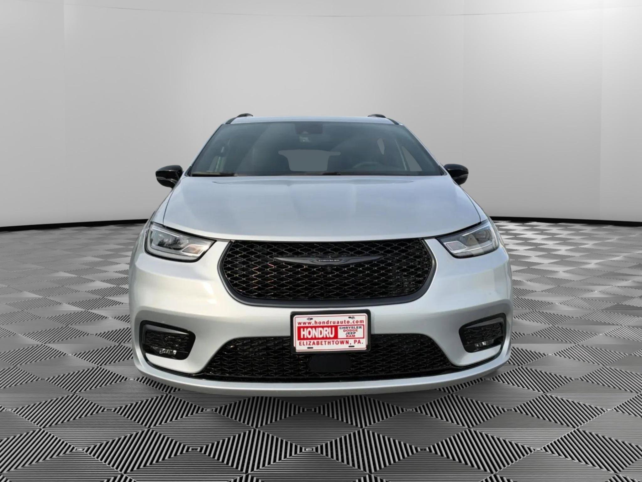 Used 2026 Chrysler Pacifica Select w/ S Appearance Package FWD image 7