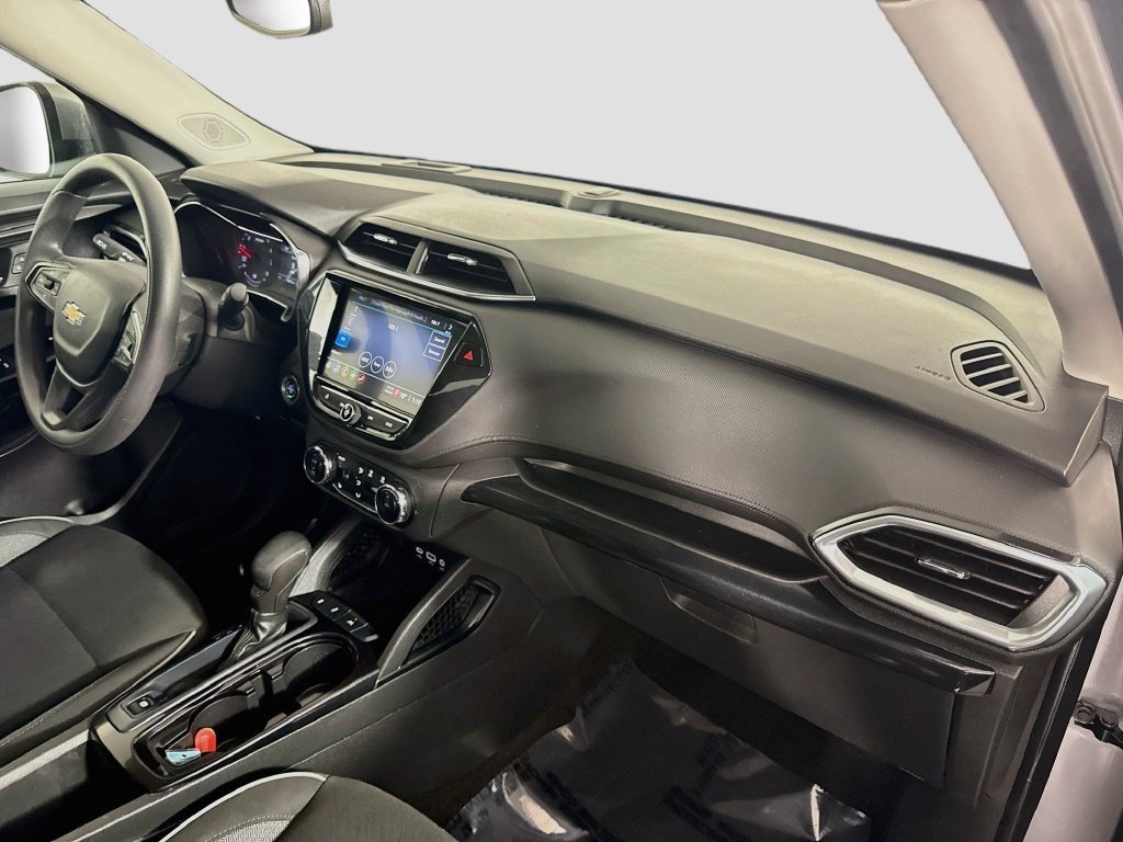 Used 2023 Chevrolet TrailBlazer LT w/ Convenience Package FWD image 29