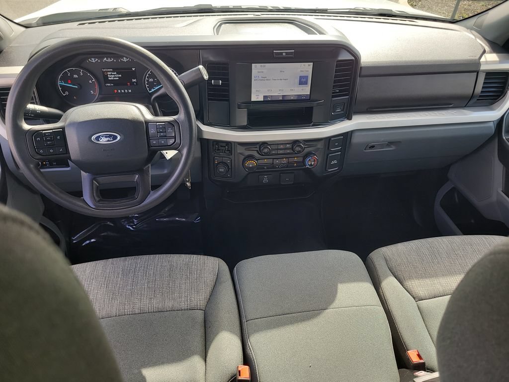 Used 2025 Ford F250 XLT AWD/4WD image 14
