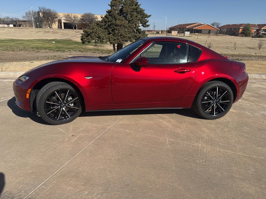 Used 2025 MAZDA MX-5 Miata RF Grand Touring image 2