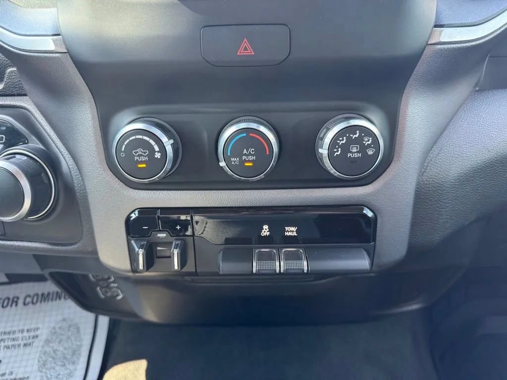 Used 2019 RAM 1500 Big Horn AWD/4WD image 28