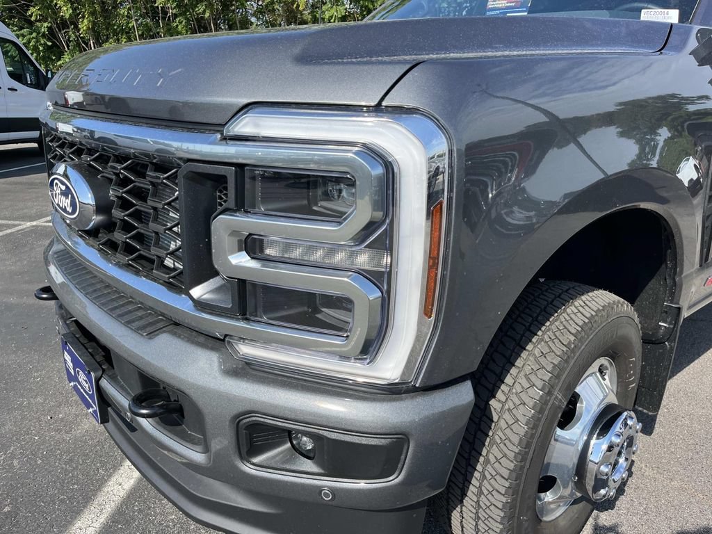 New 2027 Ford F350 Platinum AWD/4WD image 10