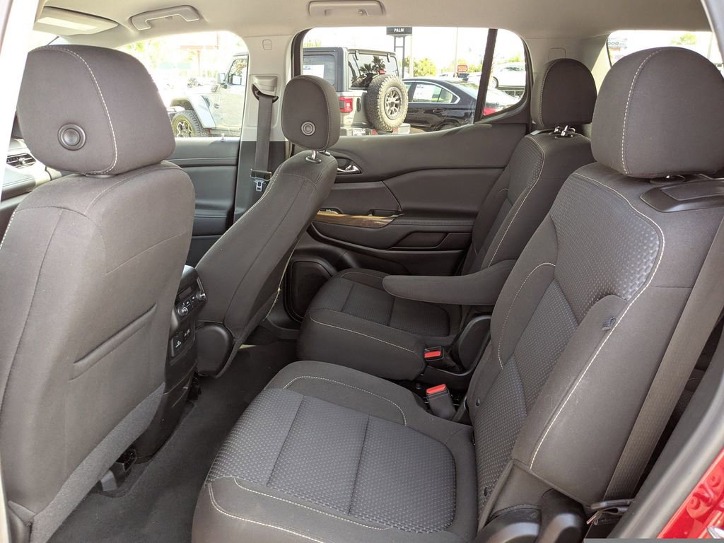 Certified 2023 GMC Acadia SLE w/ Driver Convenience Package image 13