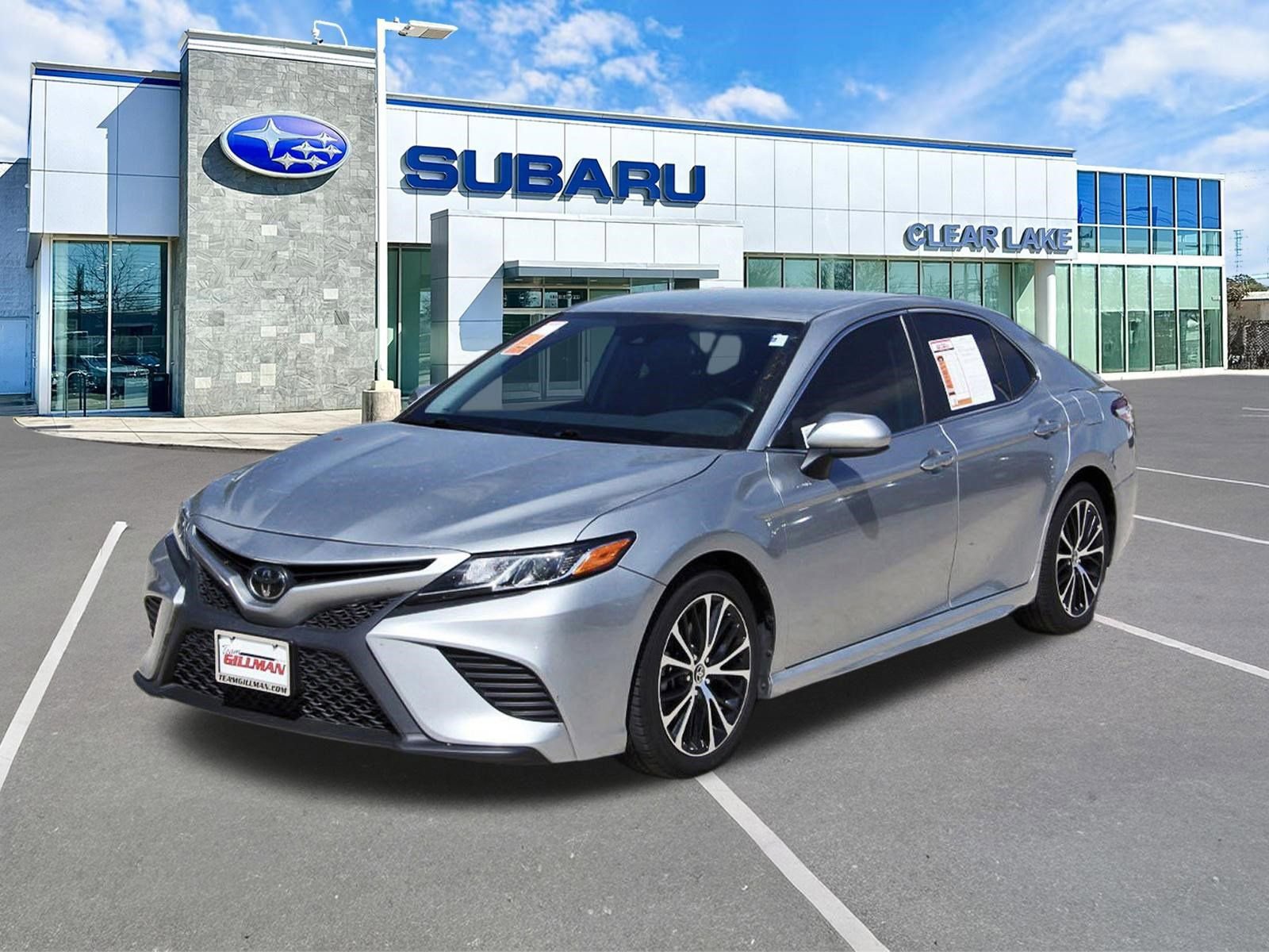 Used 2020 Toyota Camry SE image 3