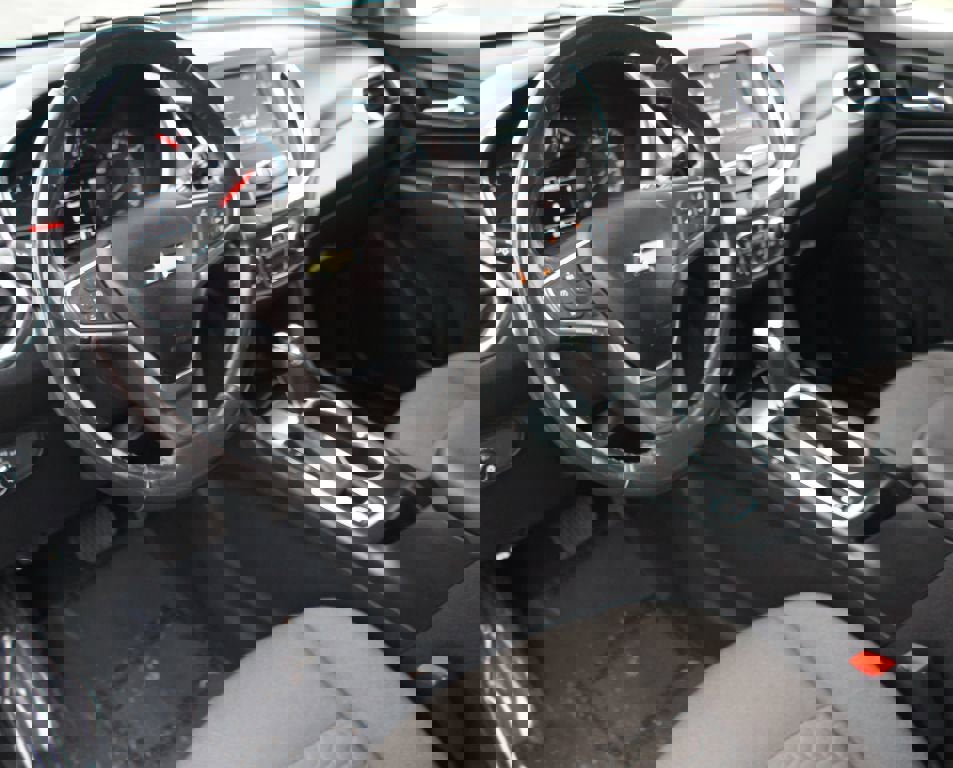 Used 2018 Chevrolet Equinox LT image 14