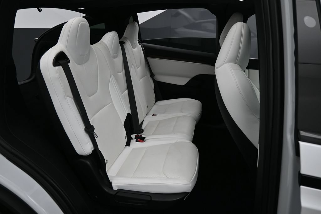 Used 2023 Tesla Model X AWD/4WD image 28