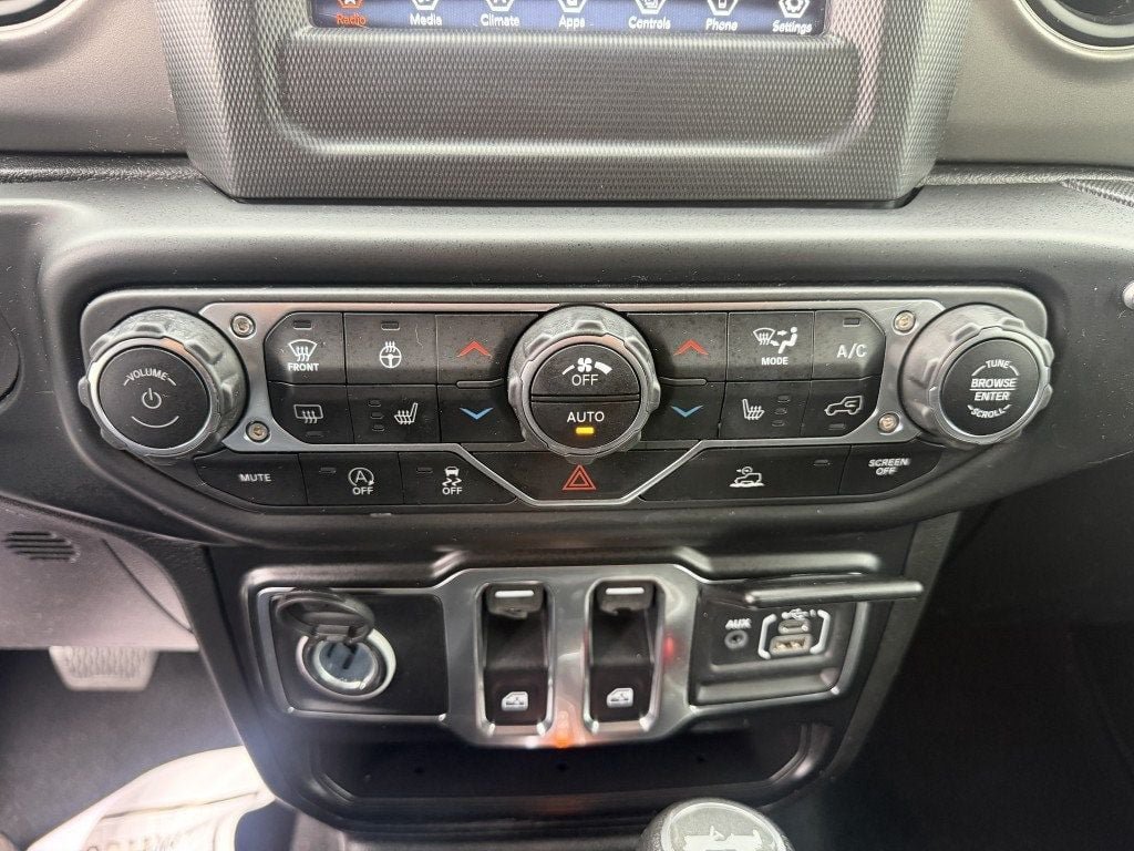 Used 2021 Jeep Wrangler Sport AWD/4WD image 25