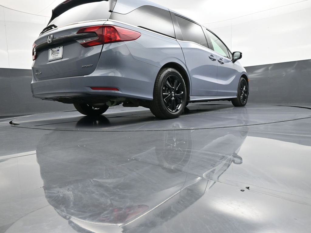Certified 2024 Honda Odyssey Sport image 32