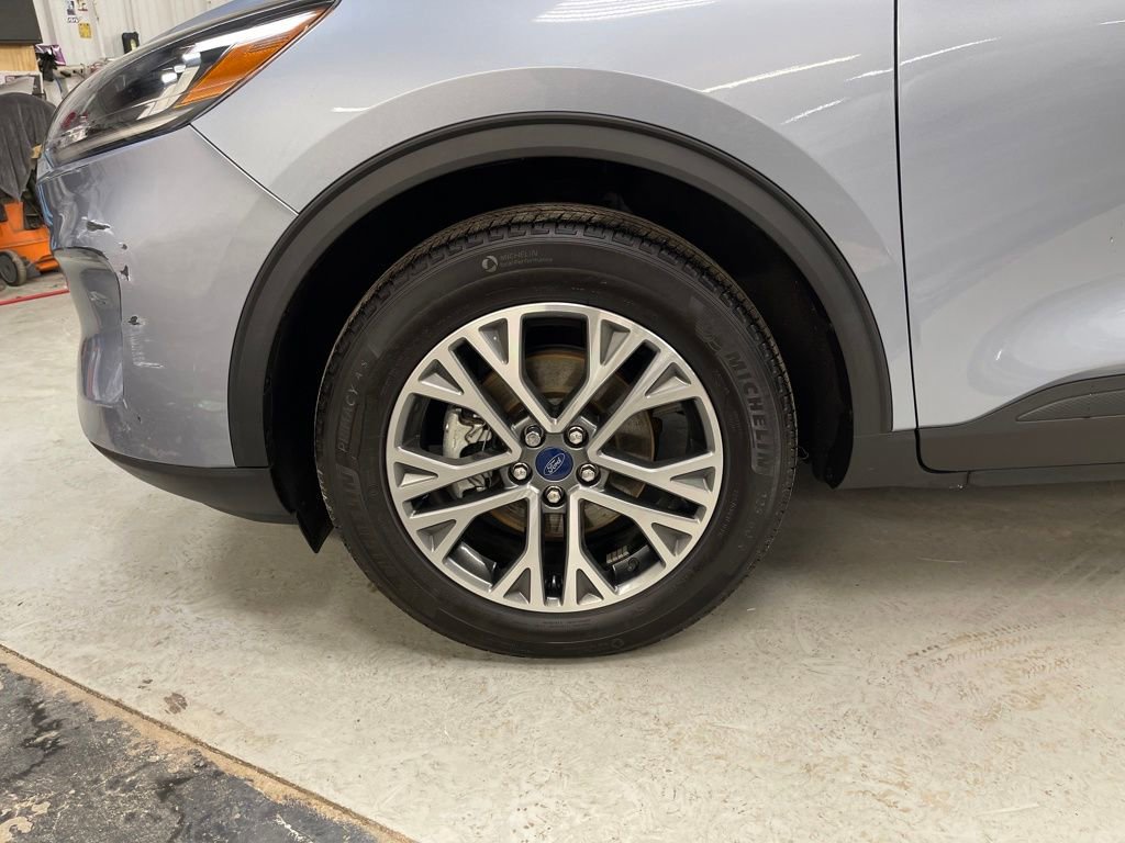 Used 2022 Ford Escape SEL w/ Class II Trailer Tow Package image 26