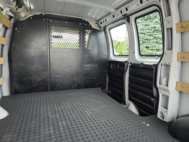 Used 2023 Chevrolet Express 2500 w/ Driver Convenience Package image 17