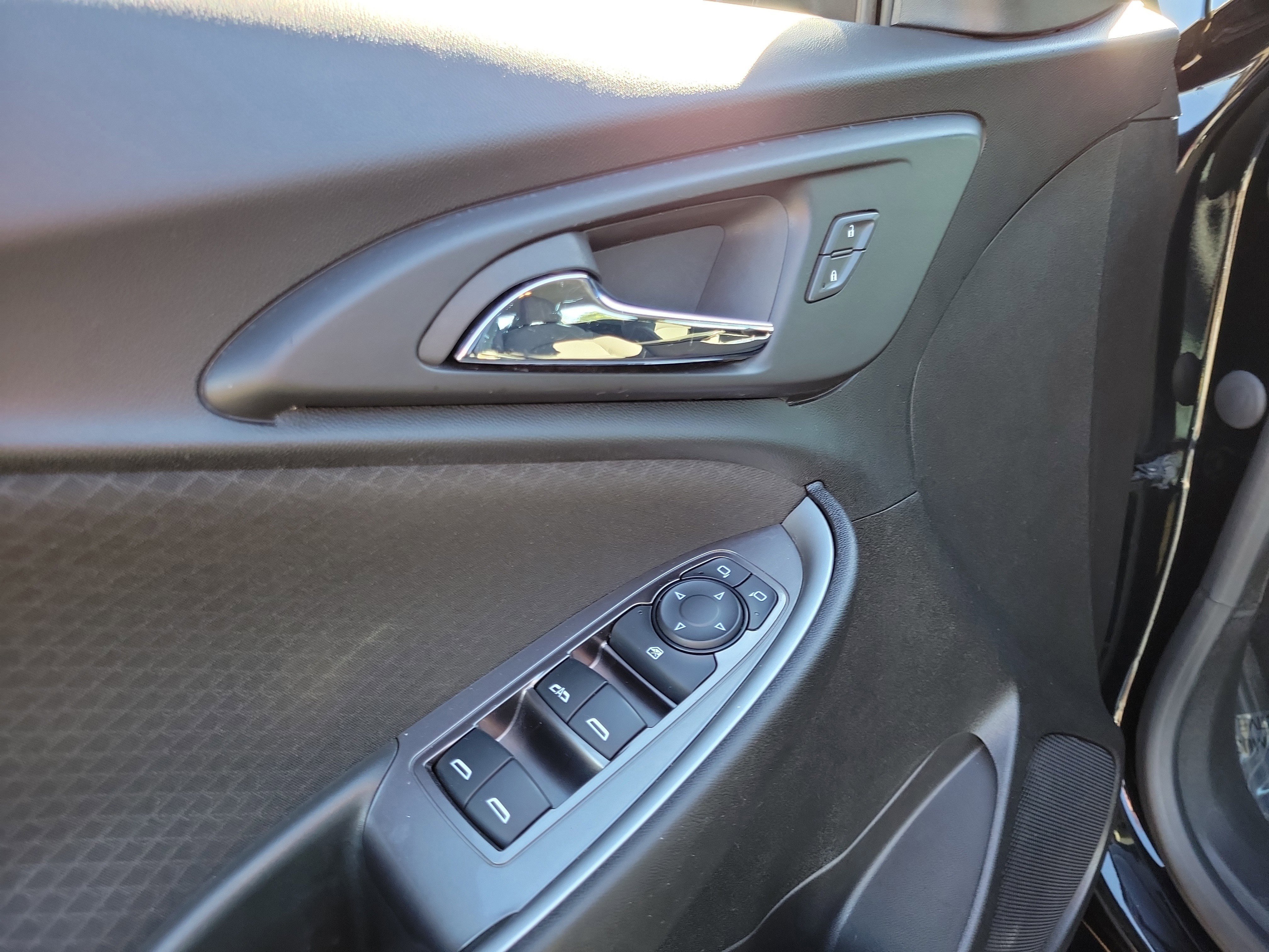 Used 2024 Chevrolet Malibu LT FWD image 18