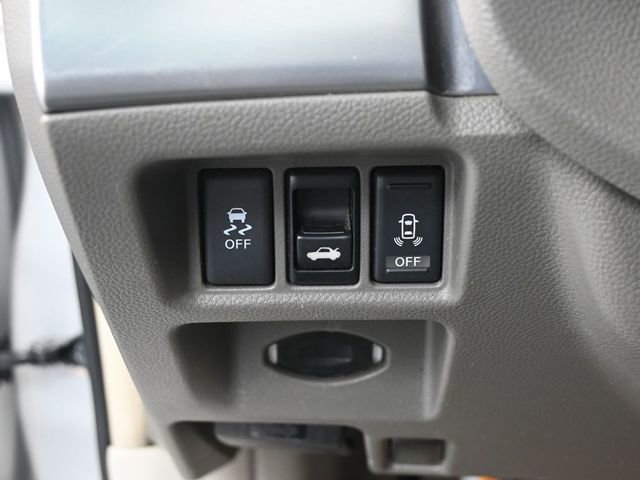 Used 2012 INFINITI G37 Journey w/ Premium Pkg image 15