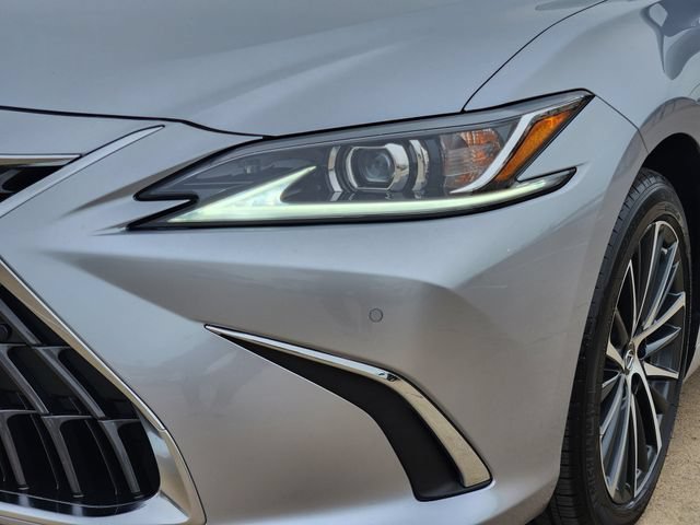Used 2025 Lexus ES 350 w/ Premium Package FWD image 17