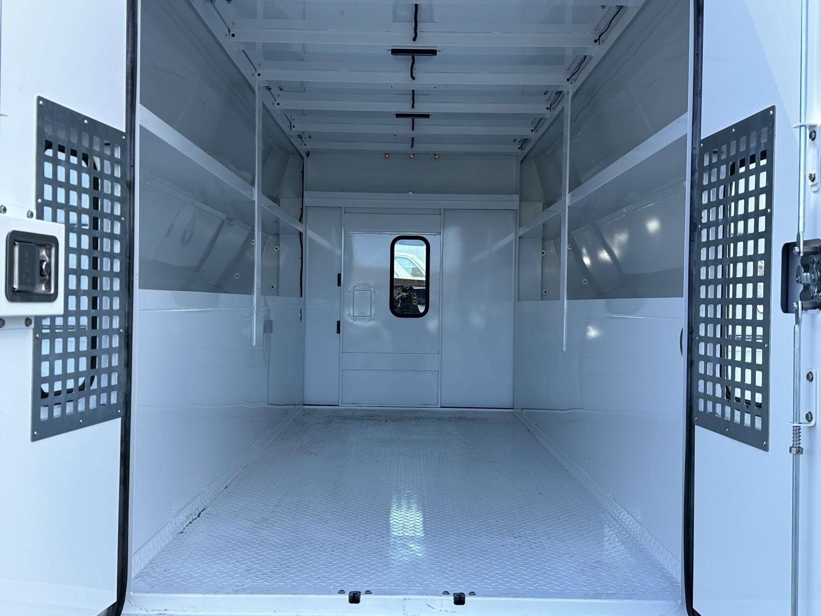 New 2024 Chevrolet Express 3500 w/ Power Convenience Package RWD image 13