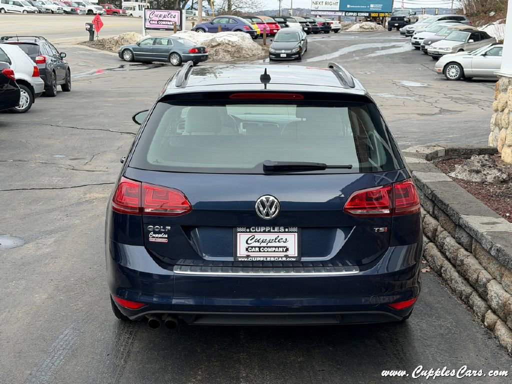 Used 2016 Volkswagen Golf S image 10