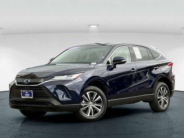 Used 2024 Toyota Venza LE AWD/4WD image 2
