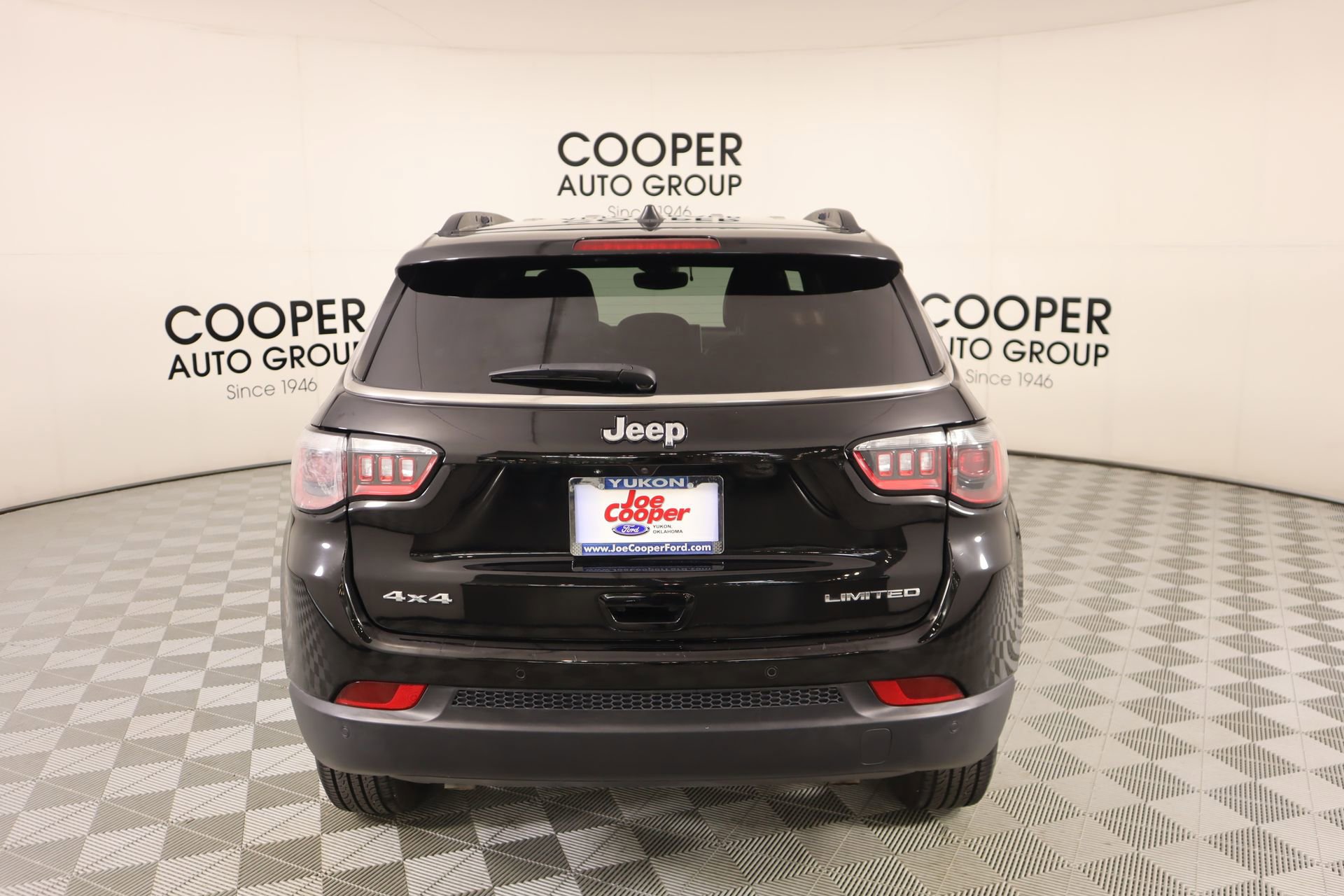 Used 2025 Jeep Compass Limited image 20