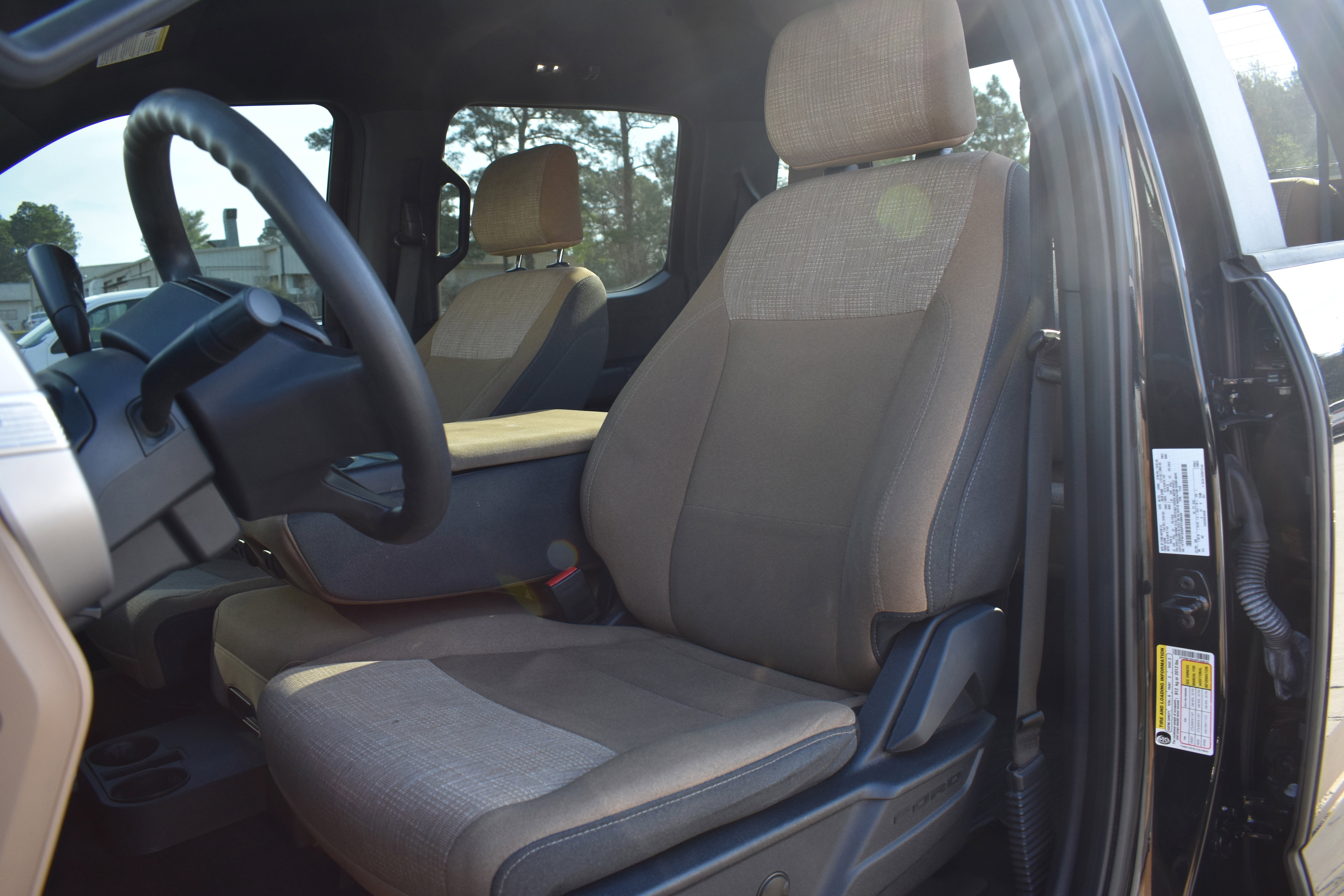 Used 2023 Ford F150 XLT image 25