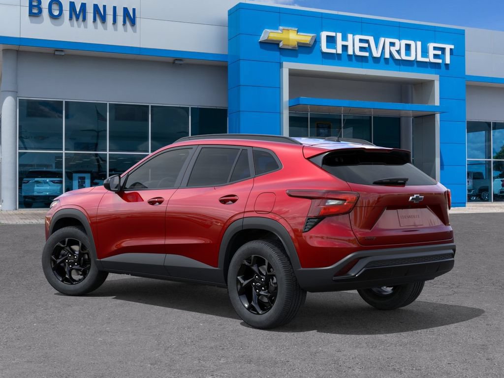 New 2026 Chevrolet Trax LT w/ Midnight Edition FWD image 4