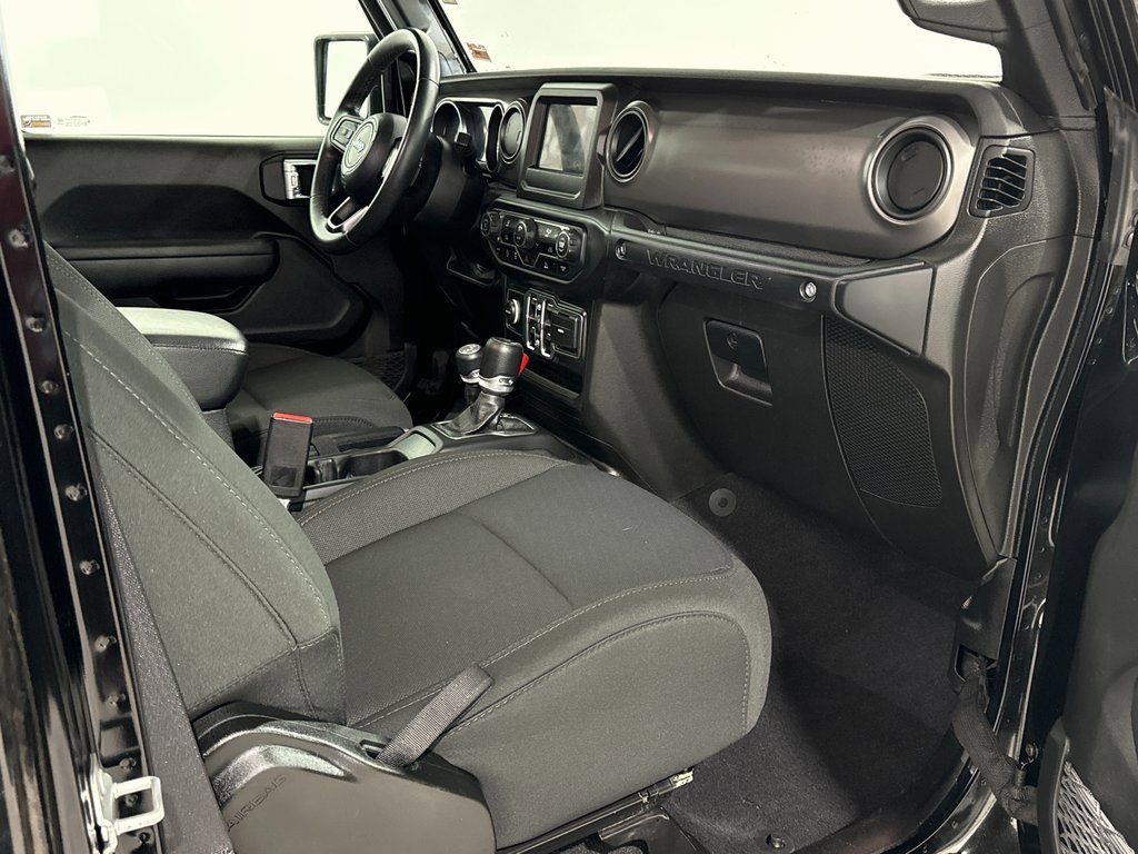 Used 2022 Jeep Wrangler Unlimited Sport image 21