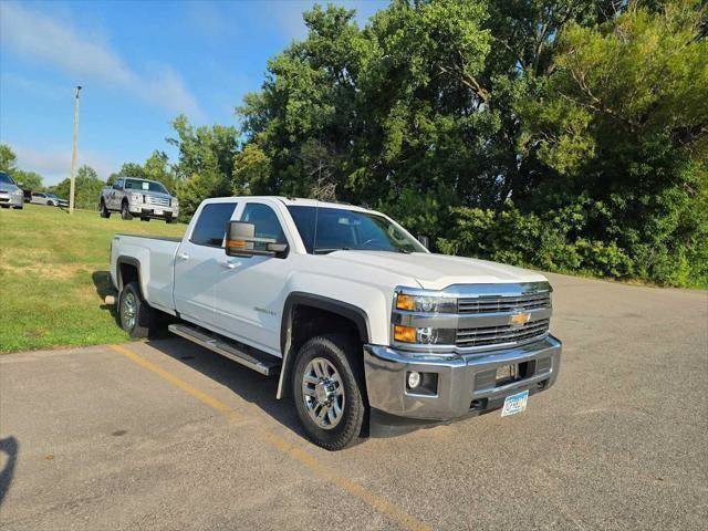 Used 2016 Chevrolet Silverado 3500 LT w/ LT Convenience Package AWD/4WD image 2