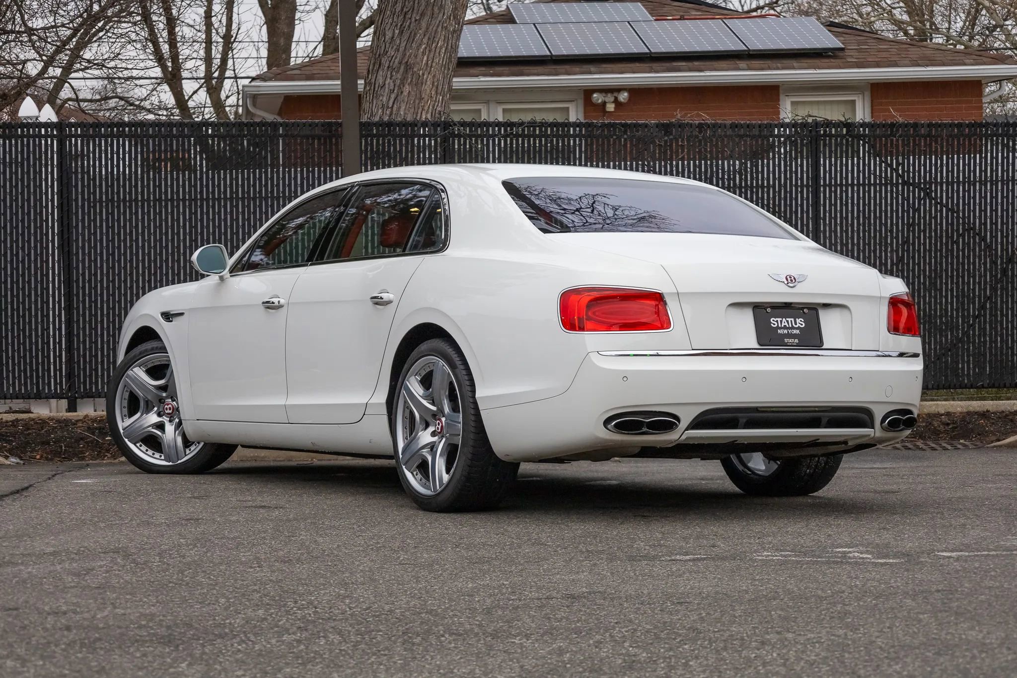 Used 2015 Bentley Flying Spur V8 image 21