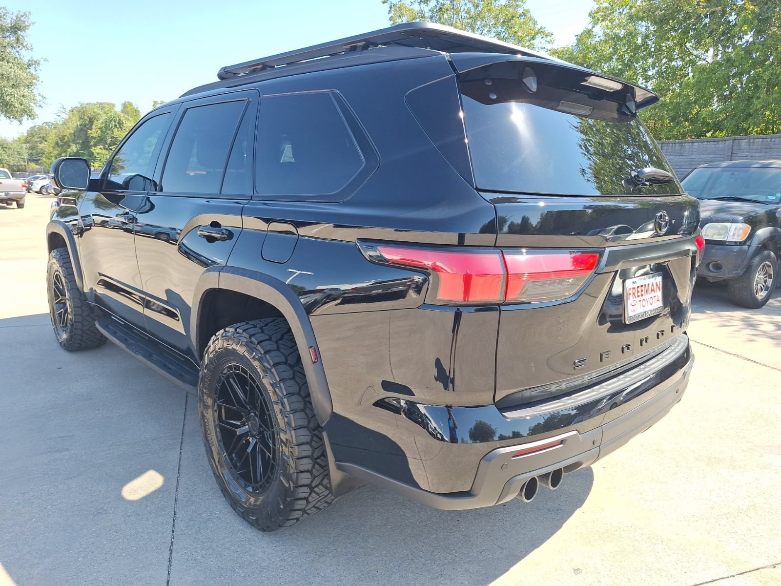 Used 2026 Toyota Sequoia TRD Pro AWD/4WD image 4