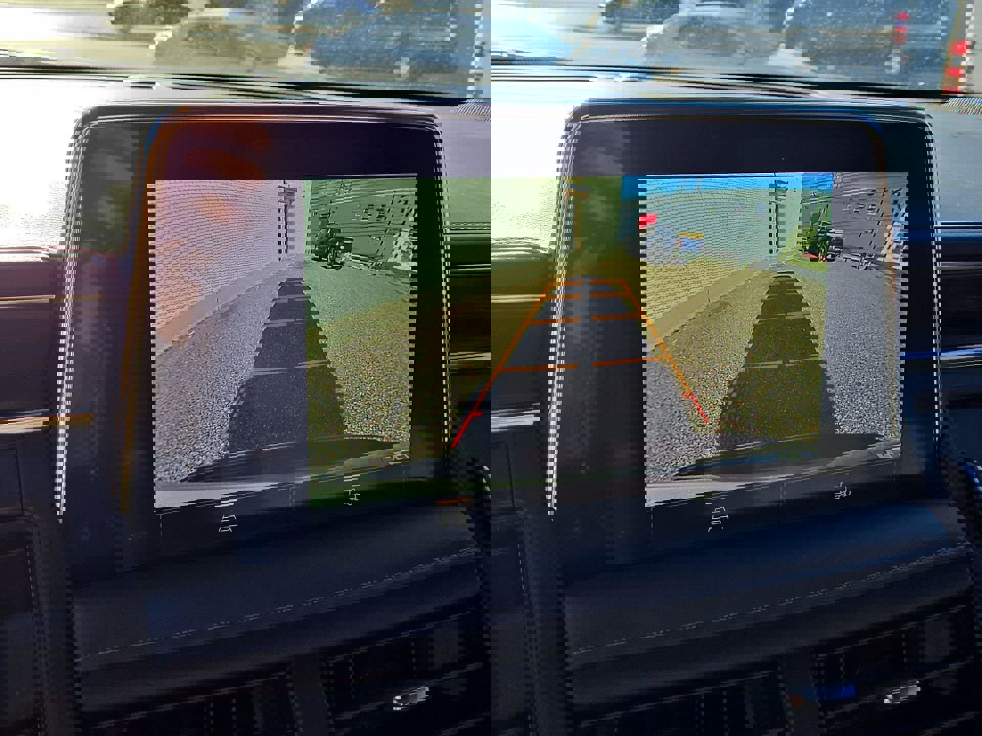 Used 2024 Chevrolet Tahoe Z71 image 18