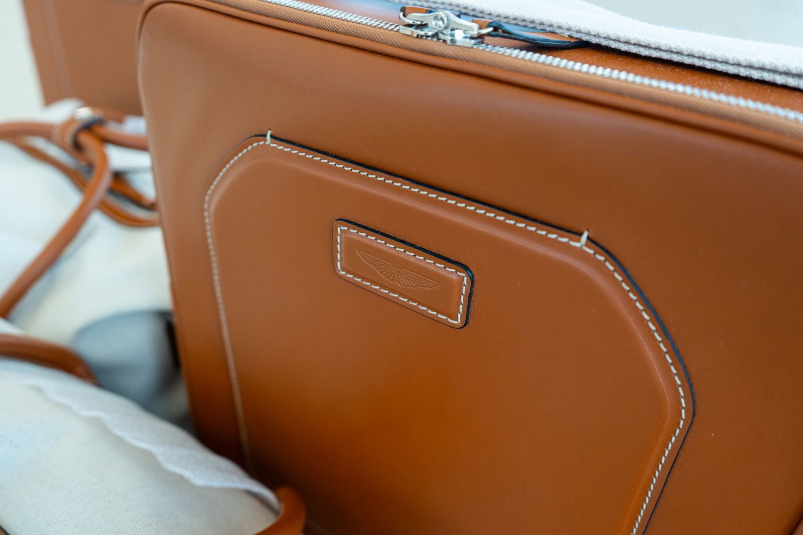 Used 2025 Aston Martin Vanquish V12 image 49