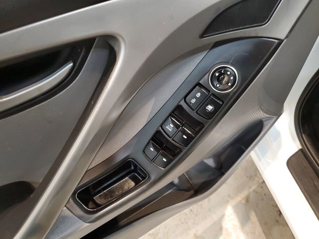 Used 2016 Hyundai Elantra SE image 12