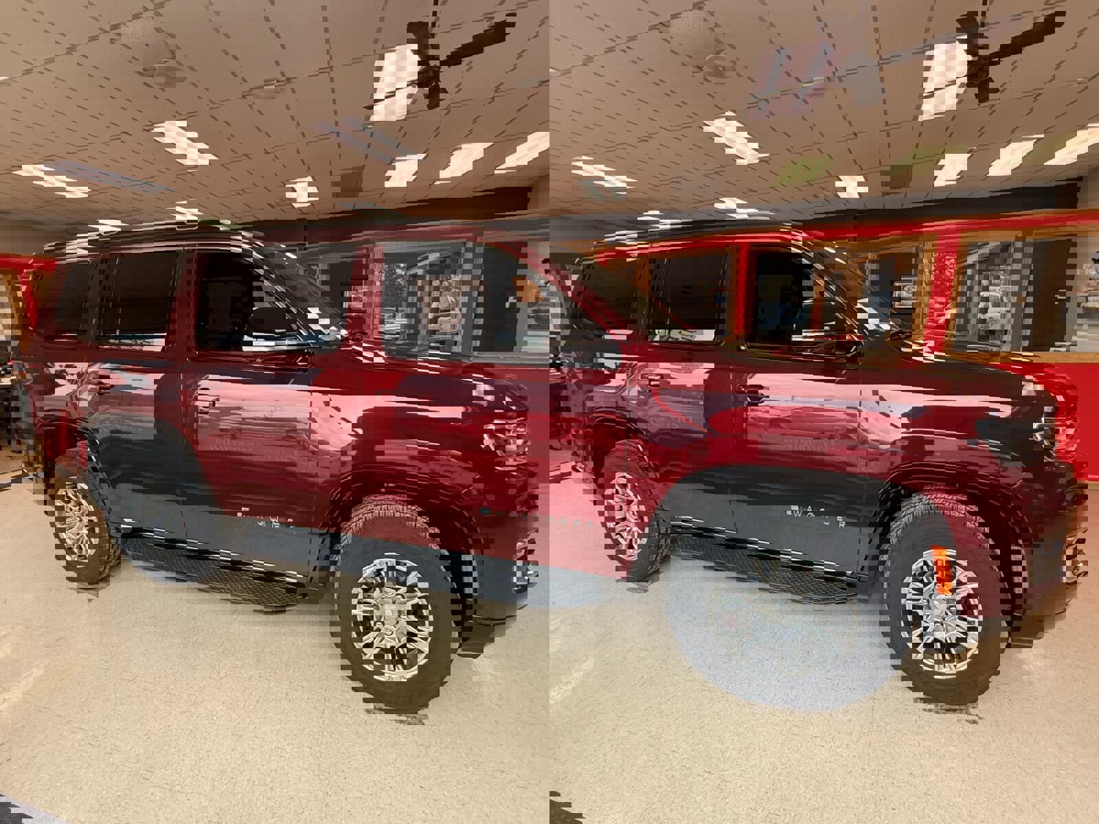 New 2024 Jeep Wagoneer w/ Convenience Group I