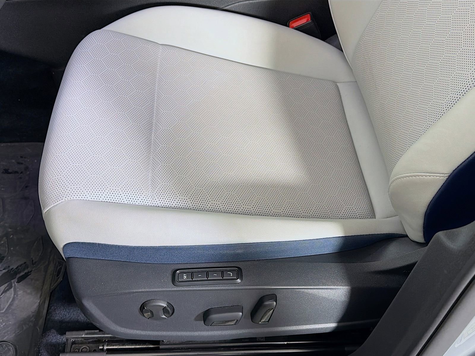 Used 2024 Volkswagen ID.4 S RWD image 22