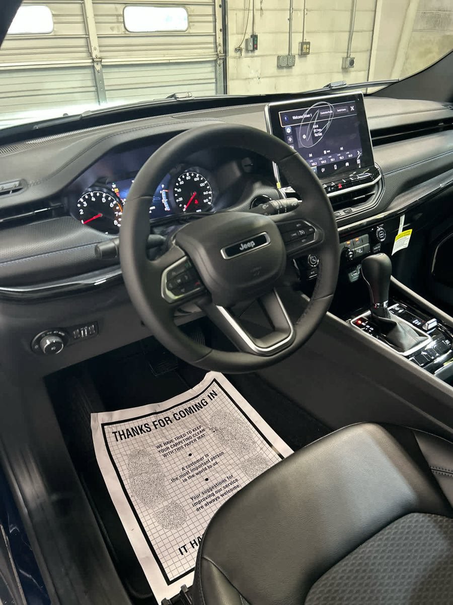 New 2026 Jeep Compass Latitude AWD/4WD image 17