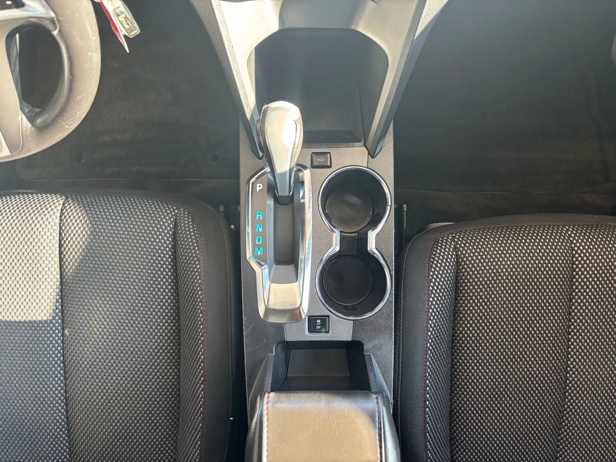 Used 2015 Chevrolet Equinox LT w/ Driver Convenience Package image 17