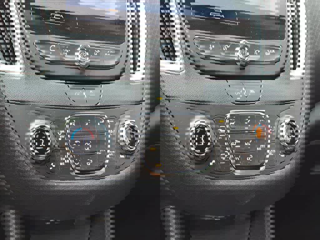 Used 2024 Chevrolet Malibu LT image 14