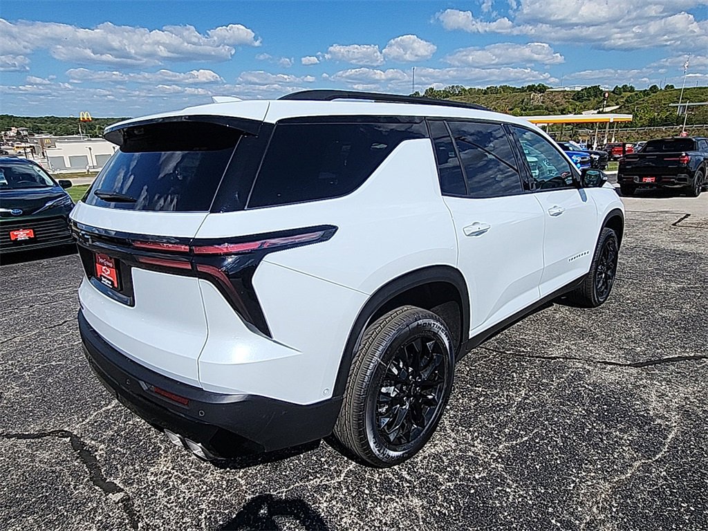 New 2026 Chevrolet Traverse LT w/ Enhanced Driving Package image 8