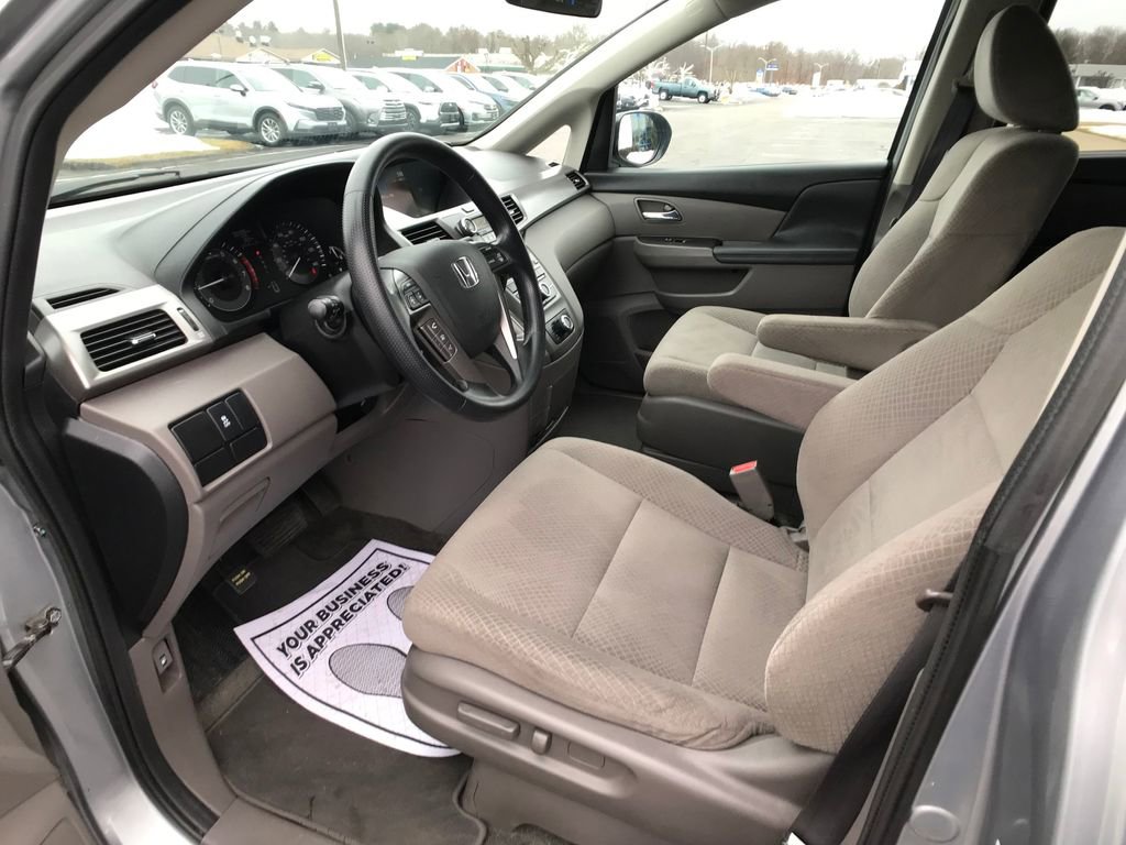Used 2016 Honda Odyssey LX image 4